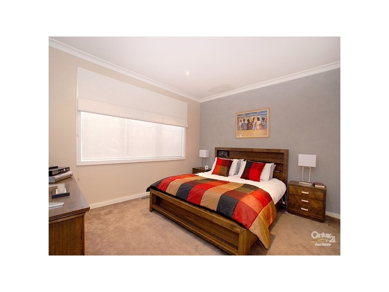 10 Penrith Court, Berwick VIC 3806