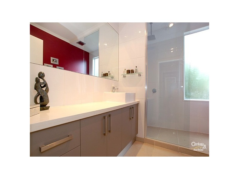 10 Penrith Court, Berwick VIC 3806