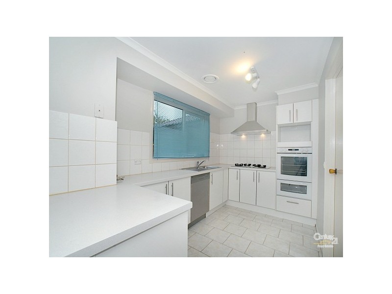 1 Douglas Rise, Endeavour Hills VIC 3802