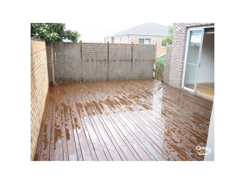 3/4 Buchanan Road, Berwick VIC 3806