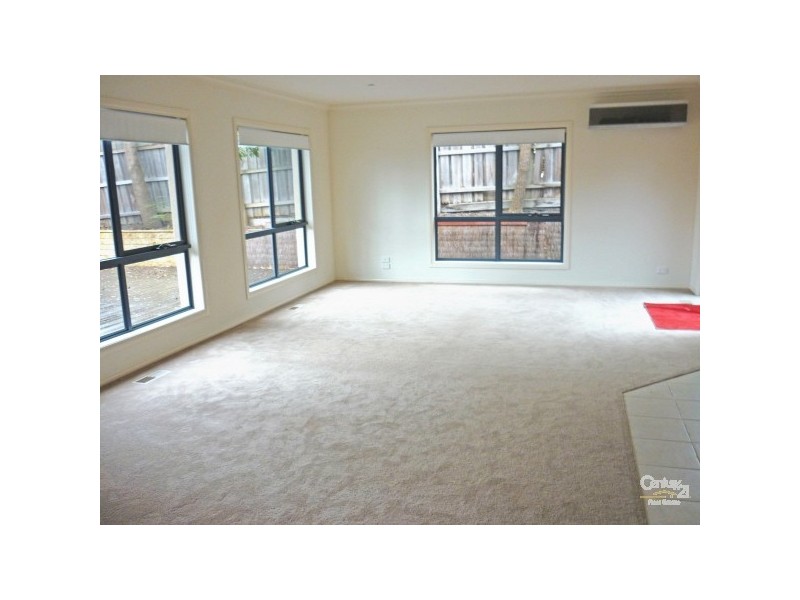 1/49 Palmerston Street, Berwick VIC 3806