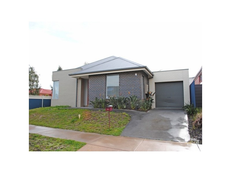 46 The Parkway, Pakenham VIC 3810