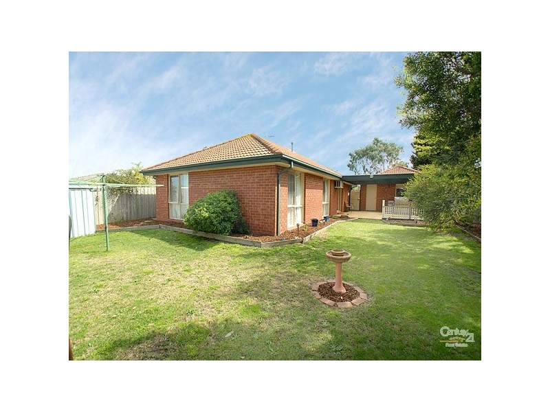 23 Sharpe Court, Berwick VIC 3806