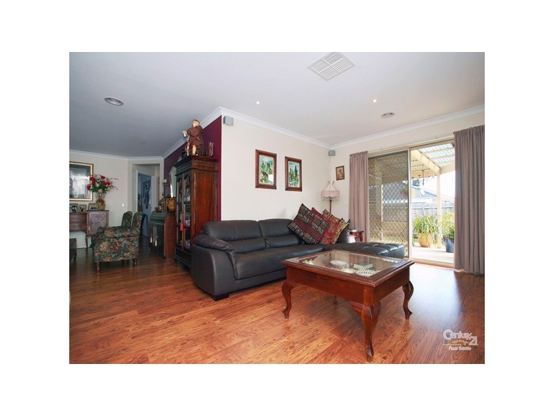 23 Dempster Way, Berwick VIC 3806