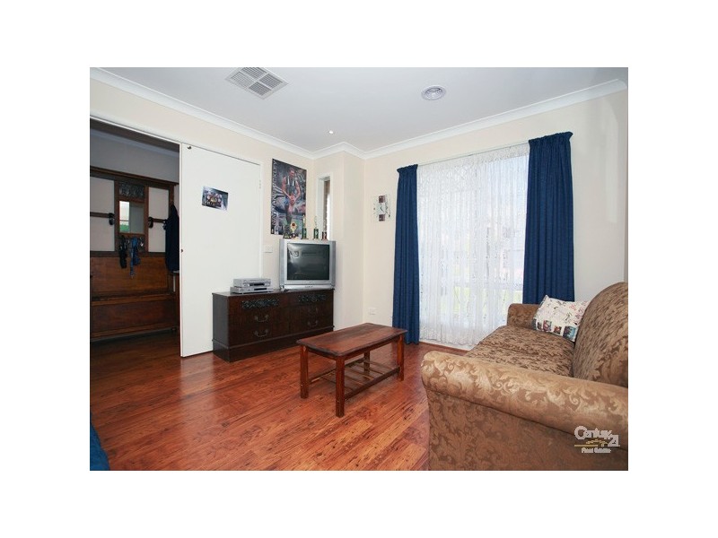 23 Dempster Way, Berwick VIC 3806