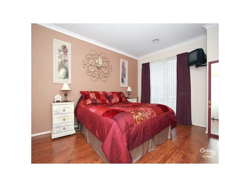 23 Dempster Way, Berwick VIC 3806