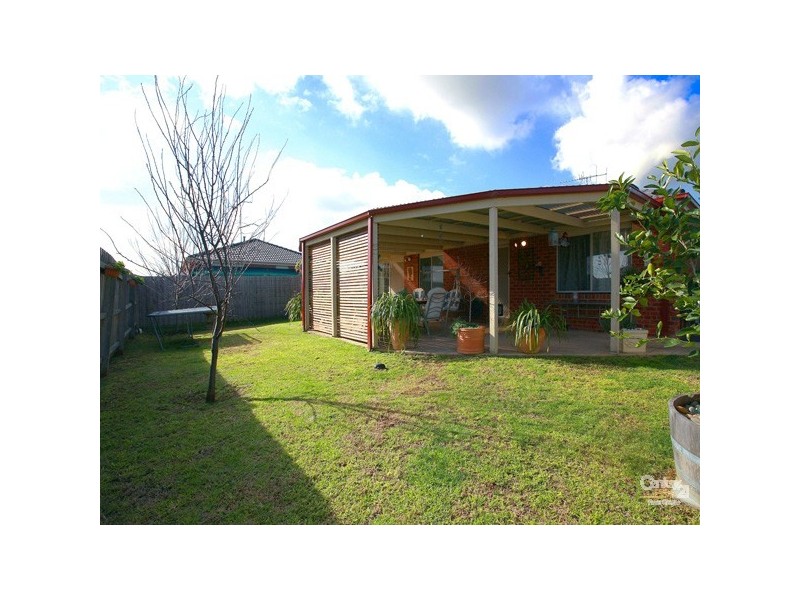 23 Dempster Way, Berwick VIC 3806
