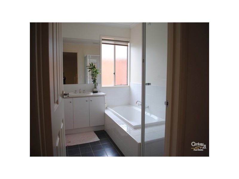 3 Pheasant Court, Berwick VIC 3806