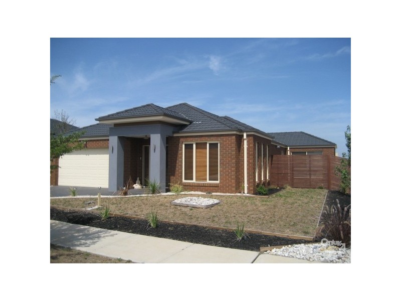1 Cavalier Drive, Berwick VIC 3806
