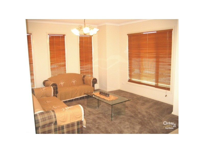 1 Cavalier Drive, Berwick VIC 3806