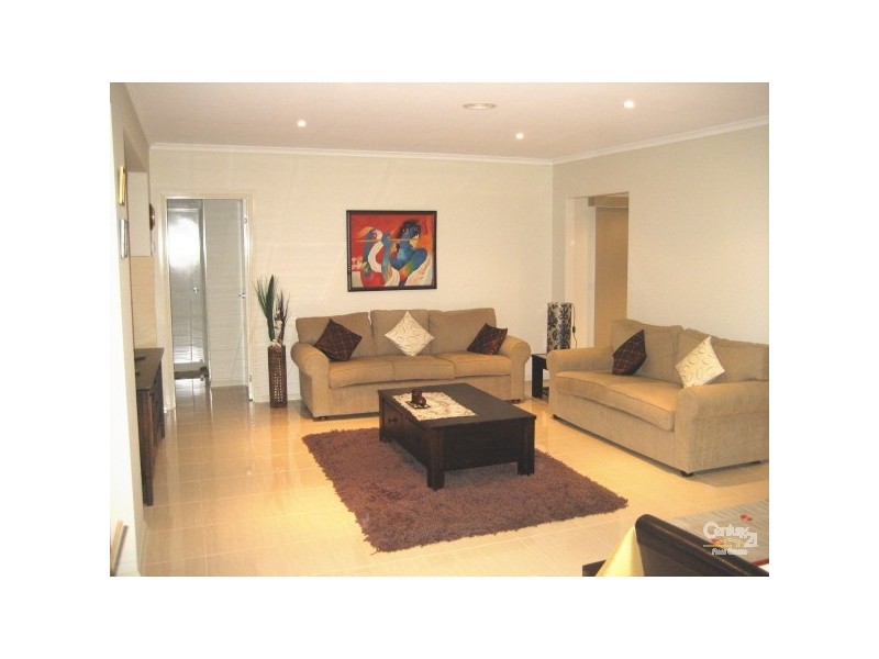 1 Cavalier Drive, Berwick VIC 3806