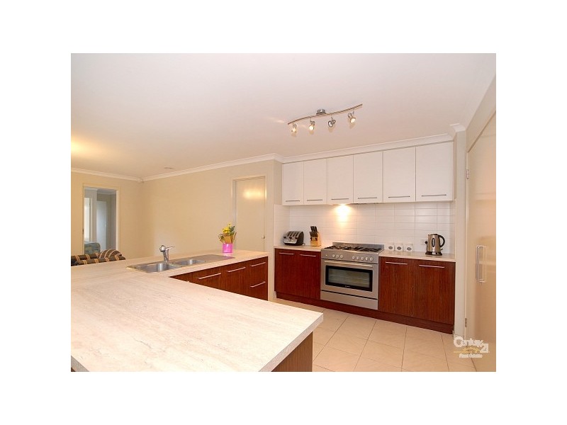 88 Skyline Way, Berwick VIC 3806