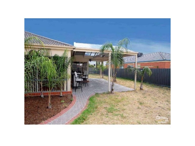 26 Cromford Crescent, Narre Warren South VIC 3805