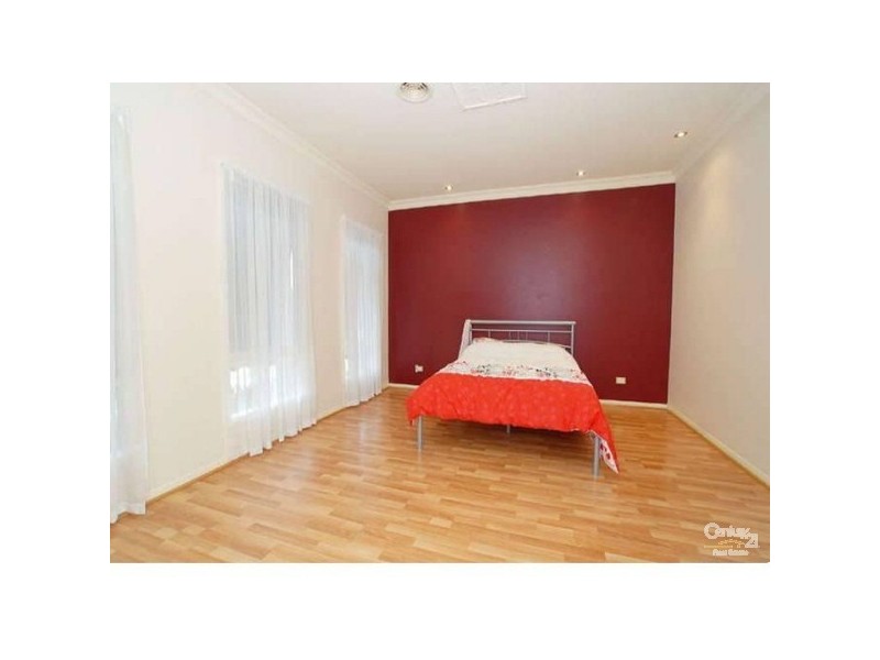 26 Cromford Crescent, Narre Warren South VIC 3805