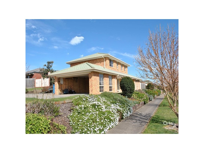 34 Albrecht Avenue, Berwick VIC 3806