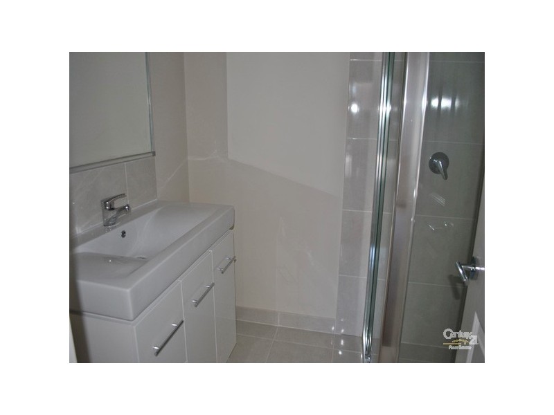 8/77-79 Frawley Road, Hallam VIC 3803