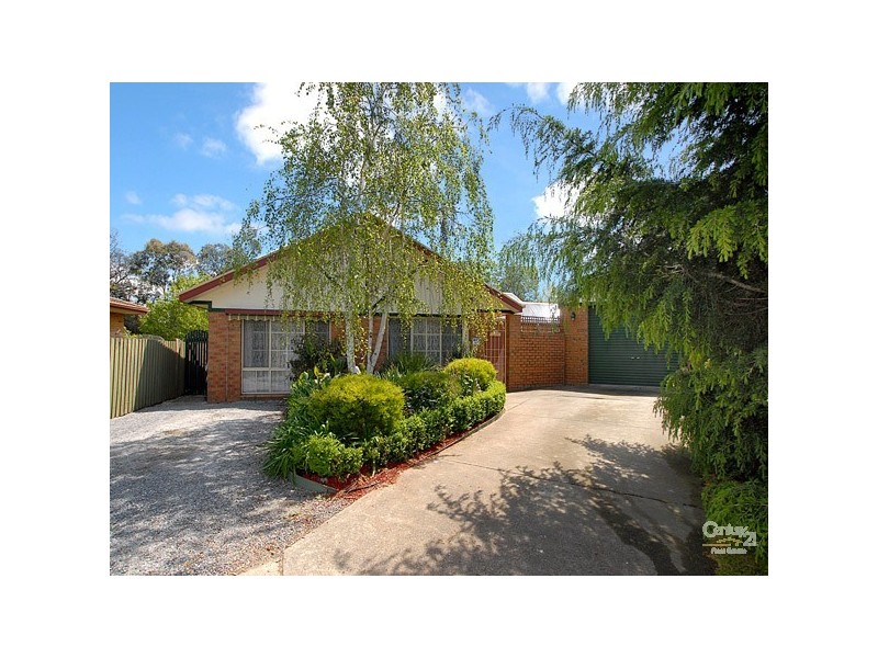 1 Martin Court, Berwick VIC 3806