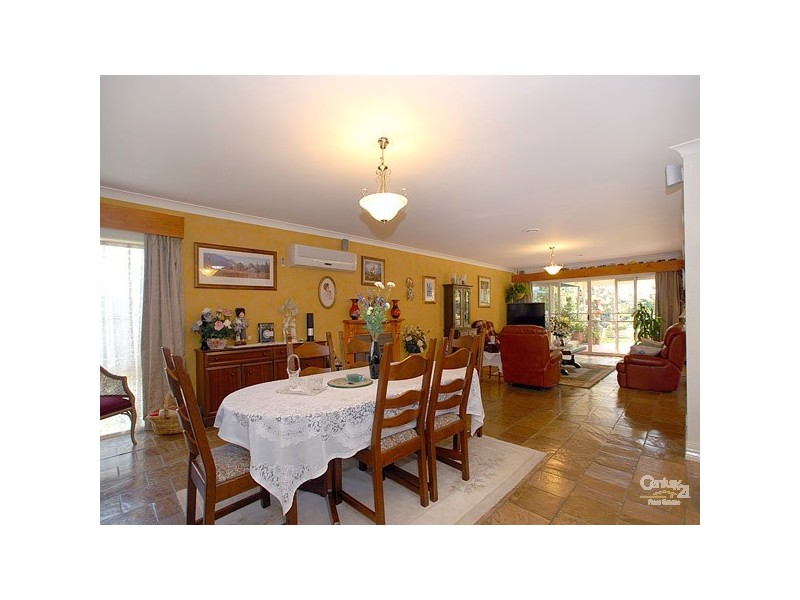 1 Martin Court, Berwick VIC 3806