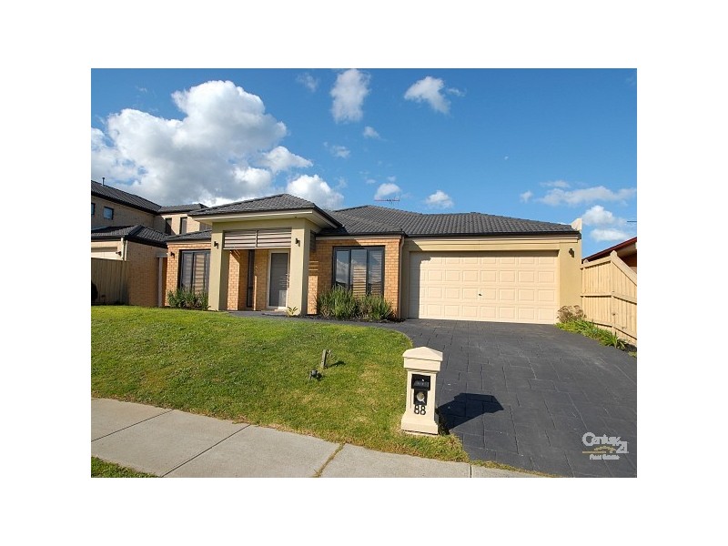 88 Skyline Way, Berwick VIC 3806