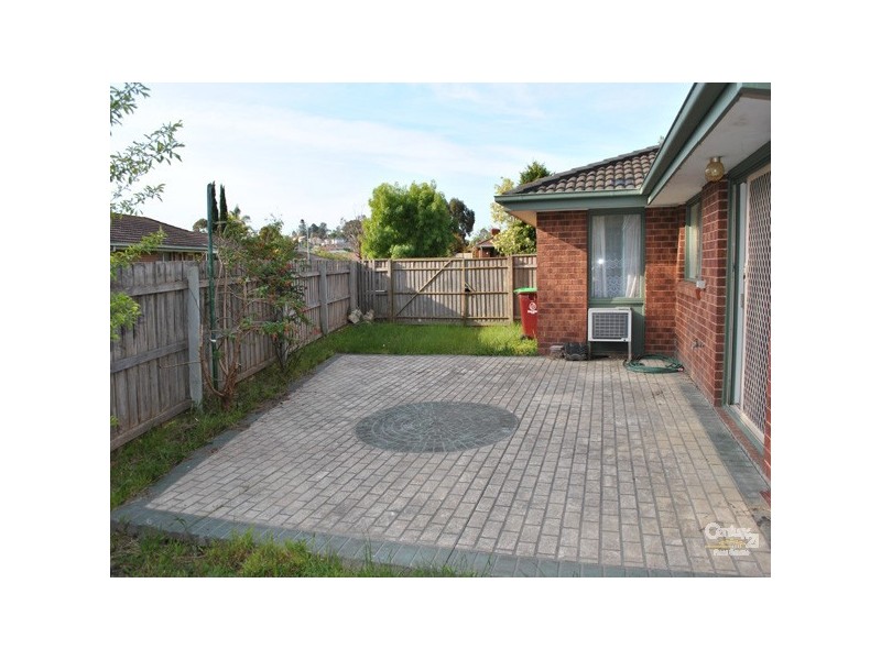 5 Yandilla Court, Berwick VIC 3806