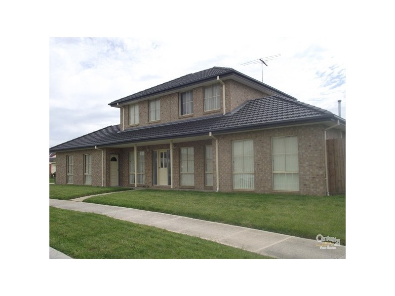 7 Amberley Drive, Pakenham VIC 3810