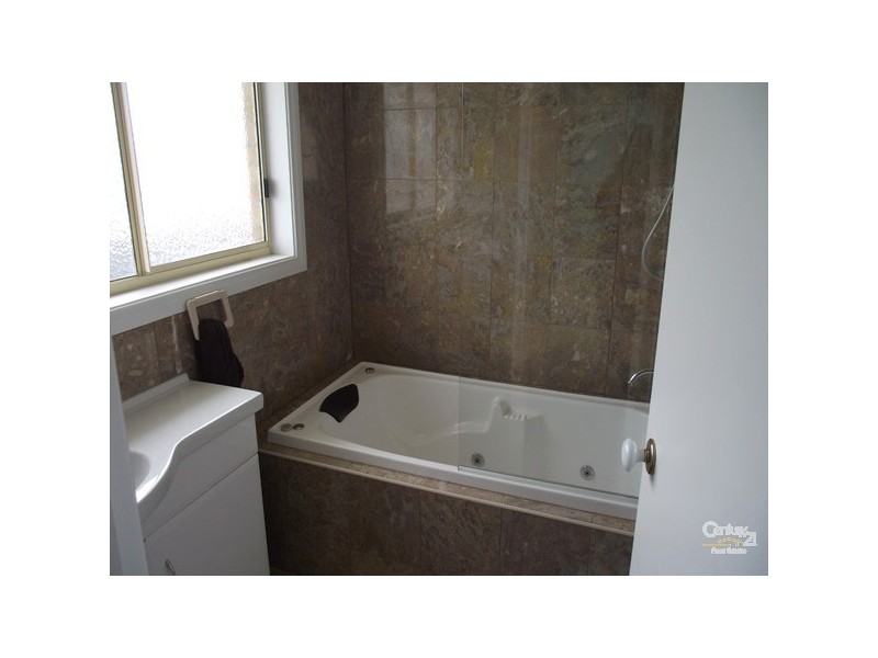 7 Amberley Drive, Pakenham VIC 3810