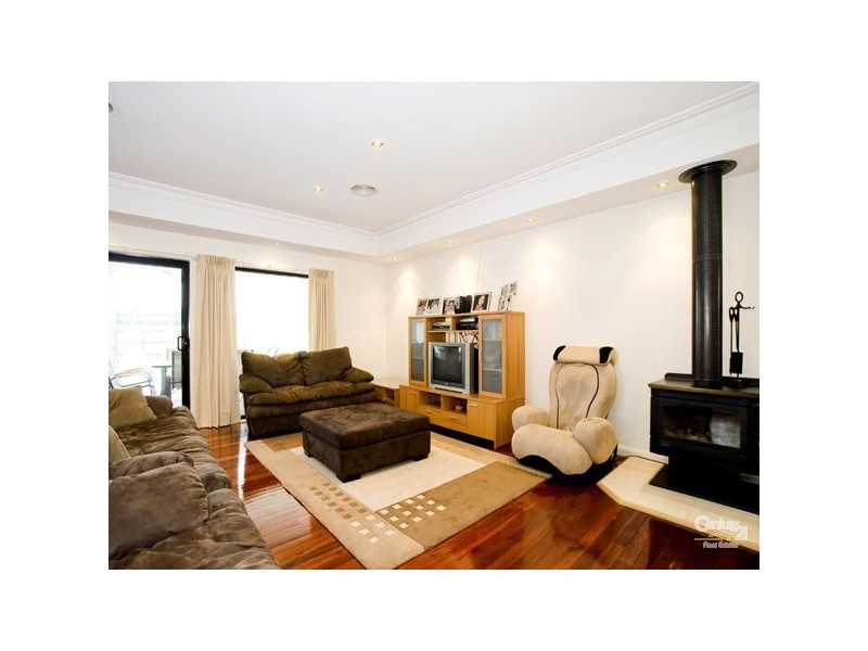 7 Tegans Close, Hallam VIC 3803