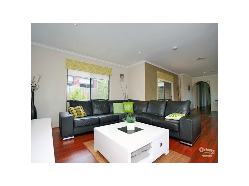 11 Chin Court, Berwick VIC 3806