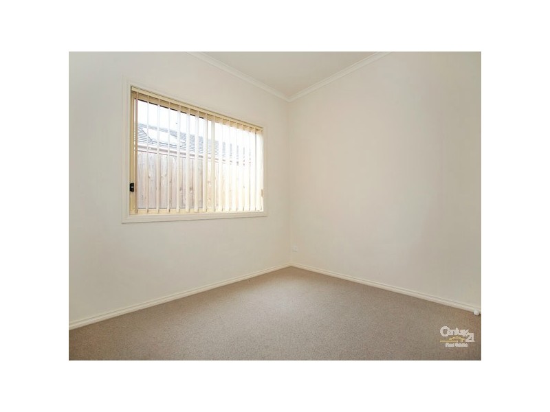 6 Bolderwood Place, Lynbrook VIC 3975