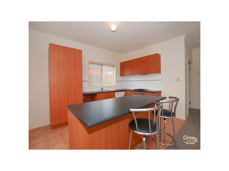 6 Bolderwood Place, Lynbrook VIC 3975