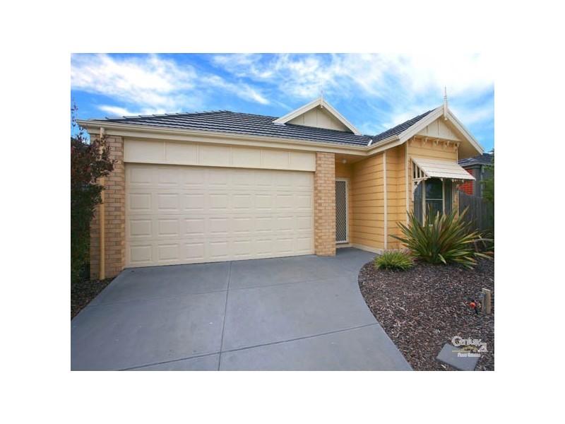 6 Bolderwood Place, Lynbrook VIC 3975