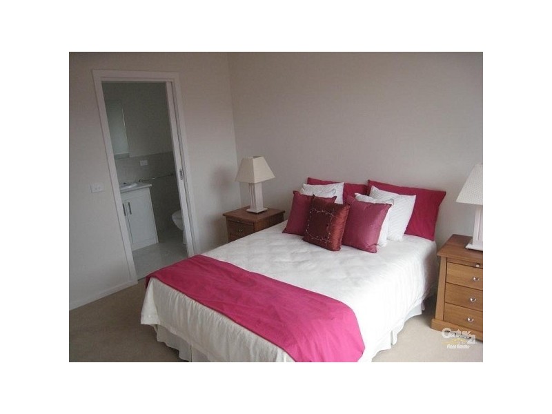 2/1 Lebanon Street, Dandenong VIC 3175