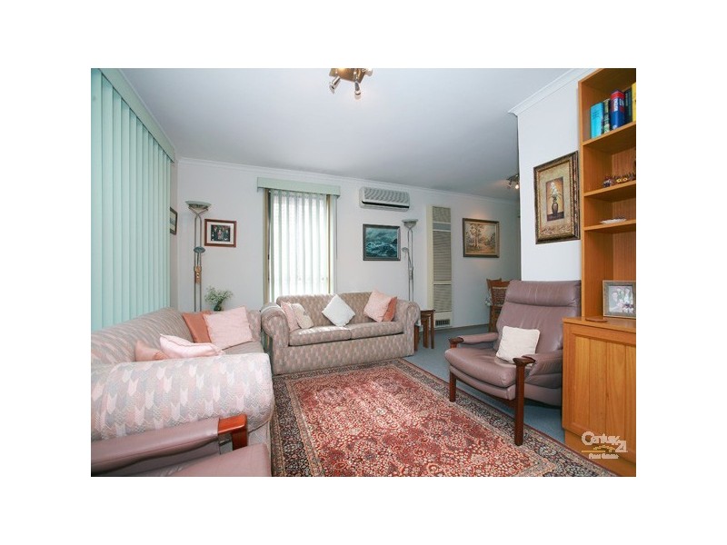 2 Adelong Court, Berwick VIC 3806