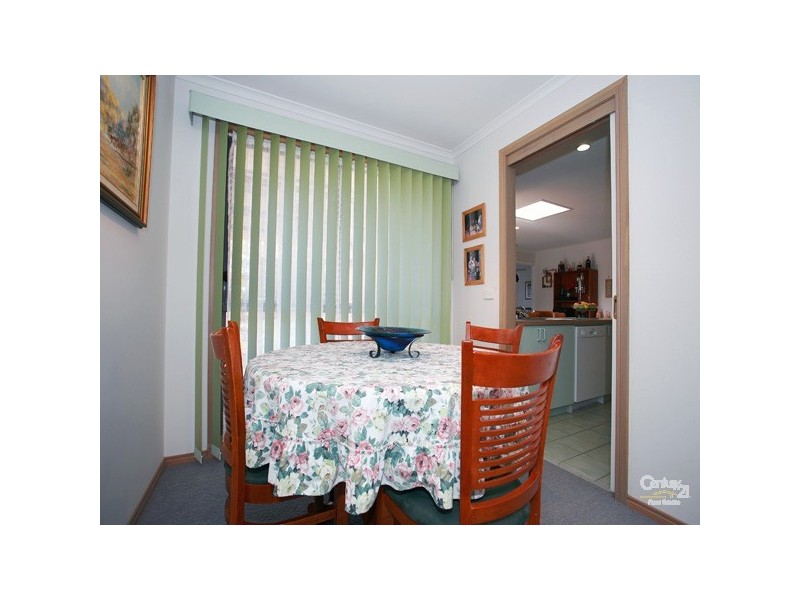 2 Adelong Court, Berwick VIC 3806