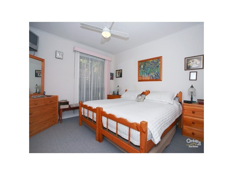 2 Adelong Street, Berwick VIC 3806