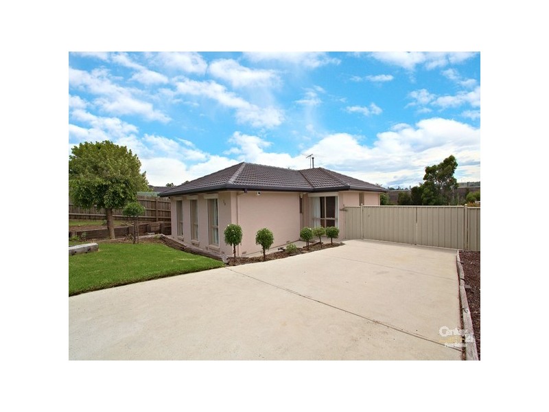 26 Blackwood Drive, Narre Warren VIC 3805