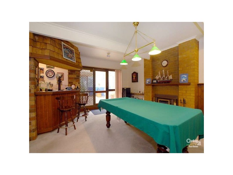 27 Damian Court, Cranbourne VIC 3977