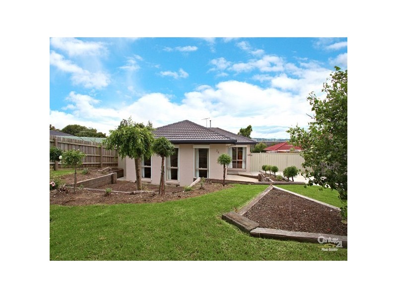 26 Blackwood Drive, Narre Warren VIC 3805