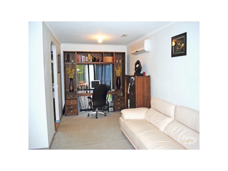 18 Pioneer Court,, Berwick VIC 3806