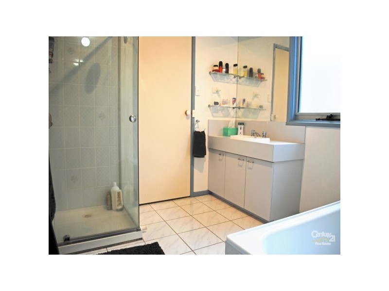 18 Pioneer Court,, Berwick VIC 3806