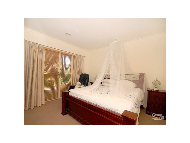 4 O Connell Street, Berwick VIC 3806