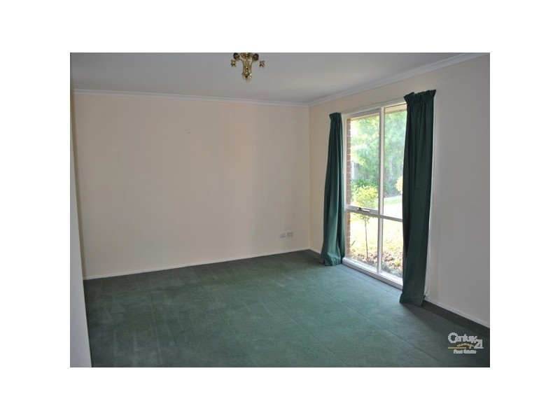 5 Yandilla Court, Berwick VIC 3806