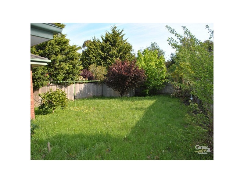 5 Yandilla Court, Berwick VIC 3806