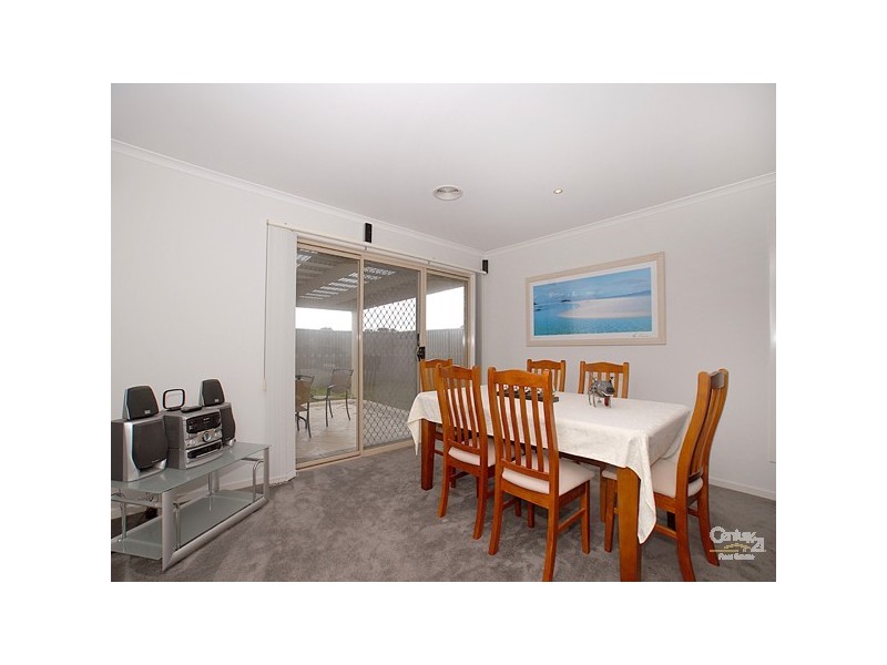 3 Saltram Court, Cranbourne East VIC 3977