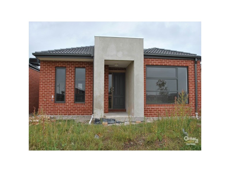 4 Pimpernel Place, Cranbourne North VIC 3977