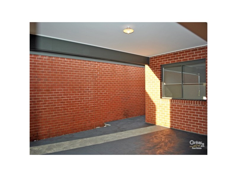 4 Pimpernel Place, Cranbourne North VIC 3977