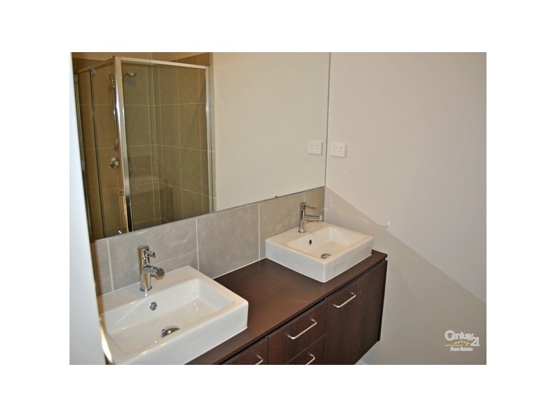 4 Pimpernel Place, Cranbourne North VIC 3977