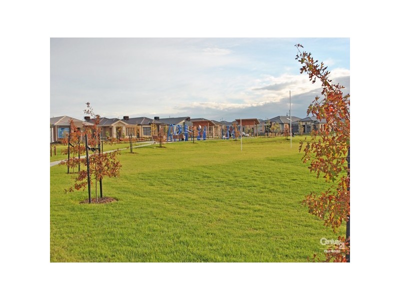 4 Pimpernel Place, Cranbourne North VIC 3977