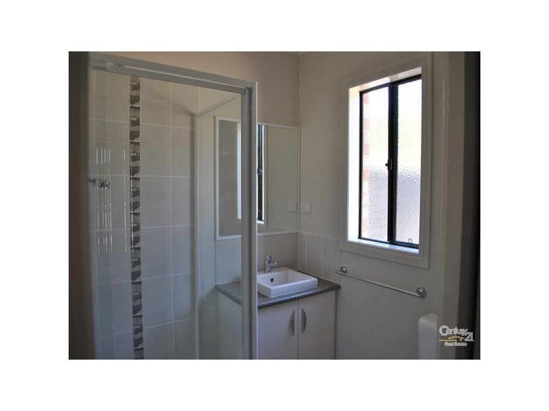 2 Karlson Way, Cranbourne North VIC 3977