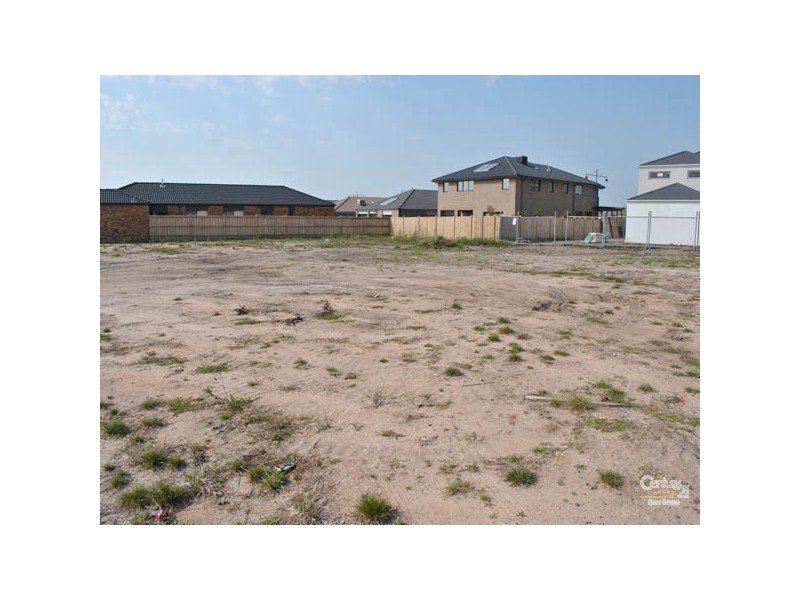 3 Charlbury Crescent, Cranbourne North VIC 3977